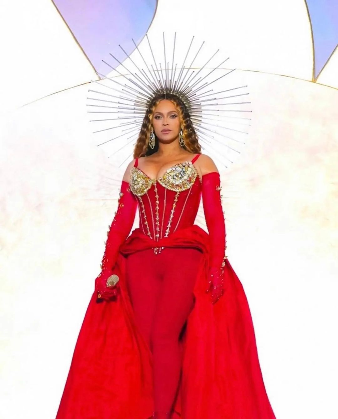 Beyoncé Nicolas Jebran outfit in Dubai